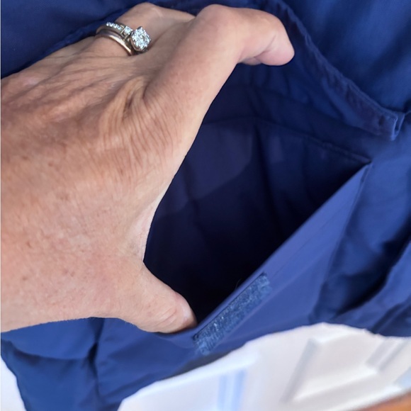 Men’s Roots Sleeveless Down filled Zip Front Pockets Blue Size XL - Picture 5 of 13